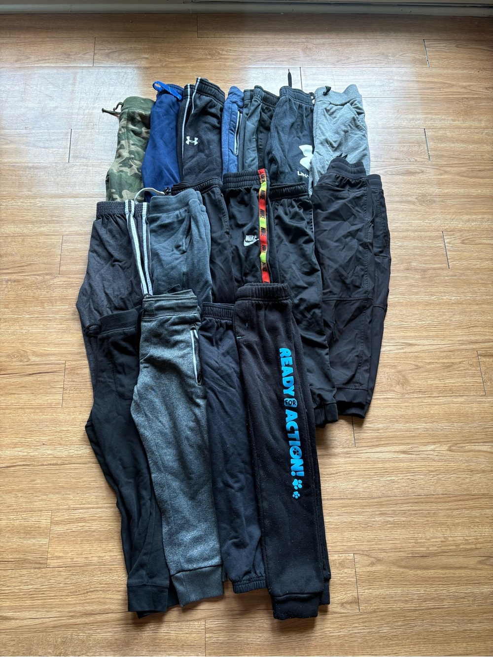 Boys Size 5 sweat pants lot